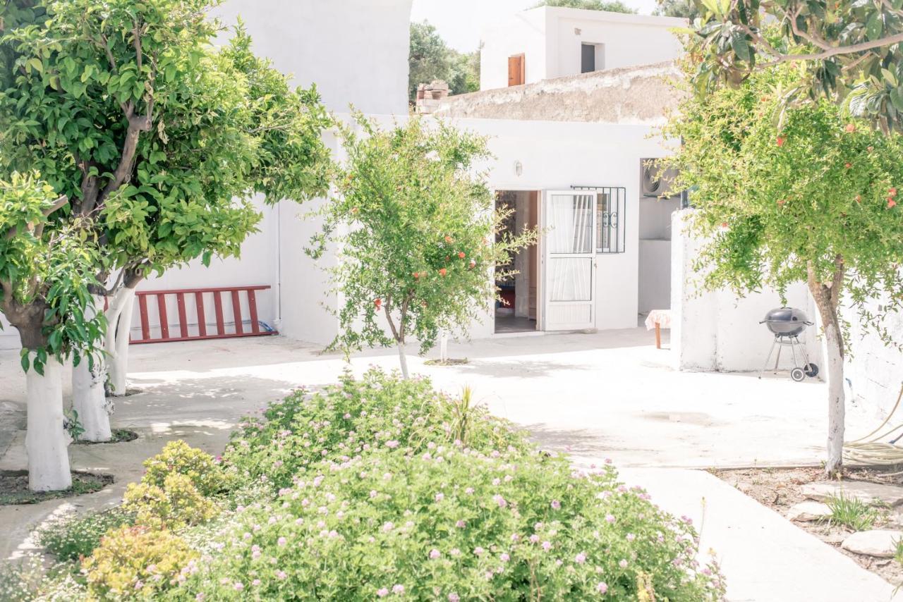 The Stone House Of Iakovos Villa Kaloudhiana Exterior photo